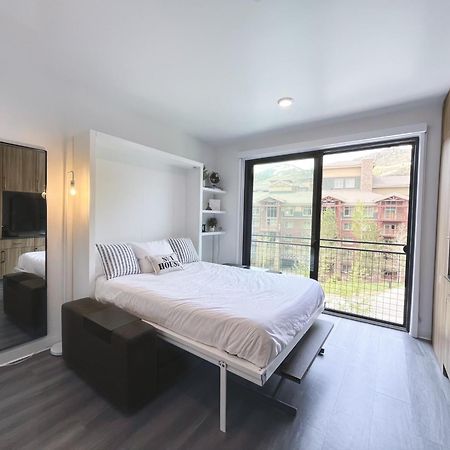 Slope Side Studio In The Heart Of Canyons Village With Heated Pool & Hot Tub! Park City Dış mekan fotoğraf